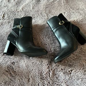 Naturalizer Boots Size 7.5